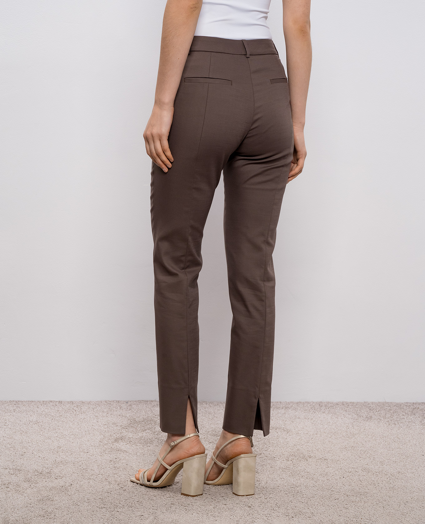 

Brown pants with patch Peserico