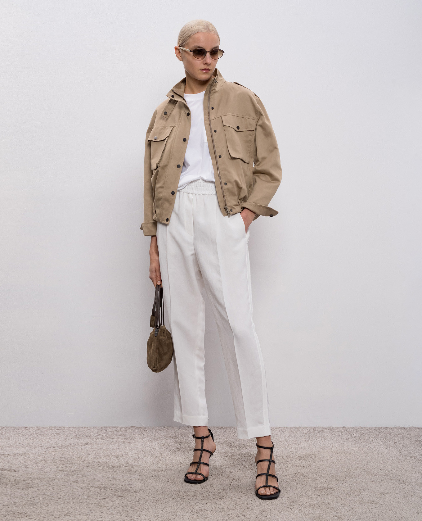 White T-shirt with a monil chain Brunello Cucinelli 2