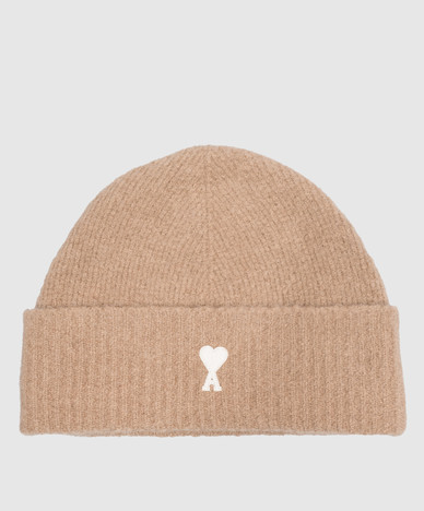 Beige hat with patch