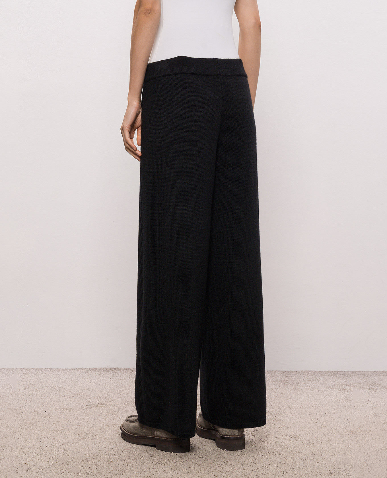 Black Olanda cashmere pants LISA YANG 4