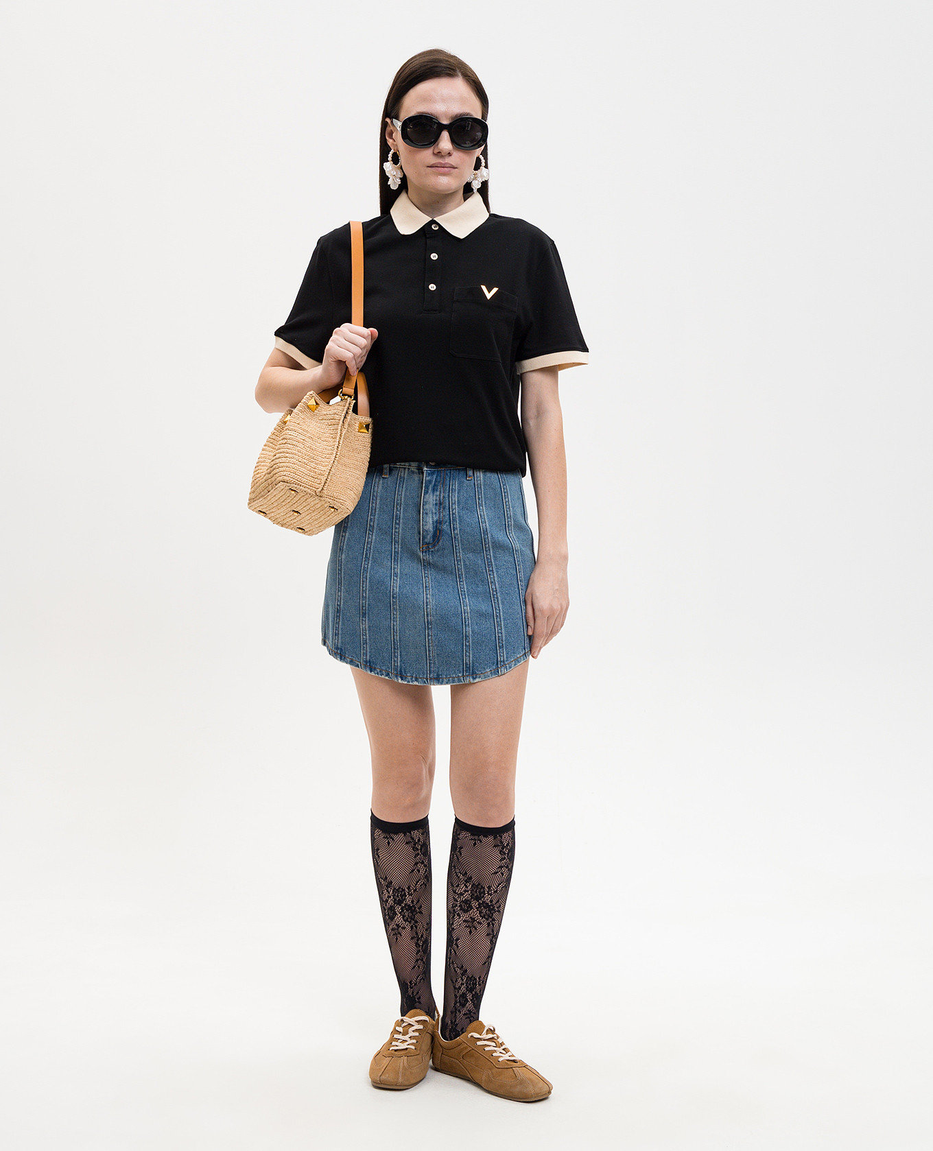 

Black polo with contrast piping Valentino