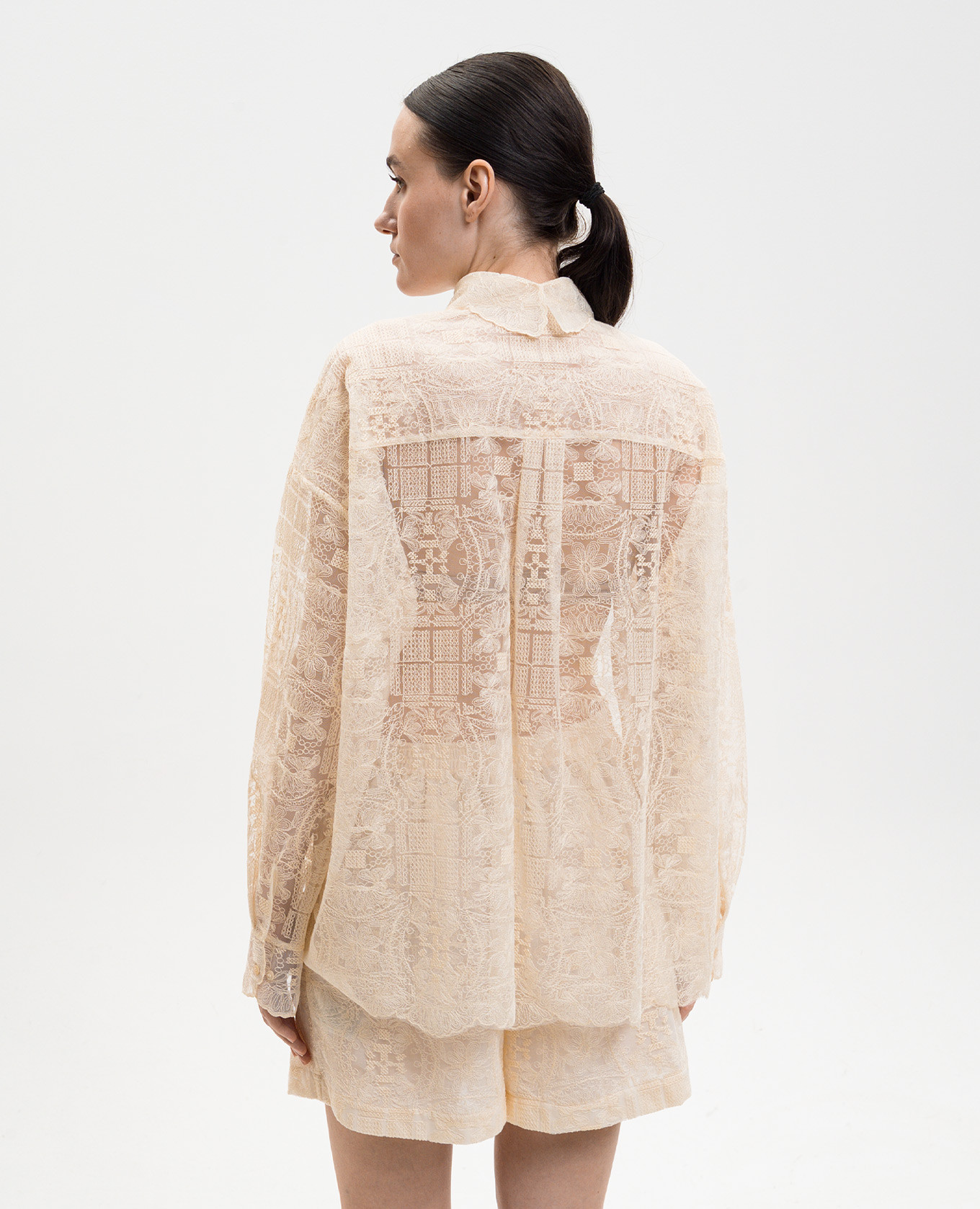 

Beige blouse with embroidery Ermanno Scervino