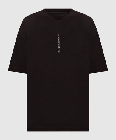 Black t-shirt with logo print