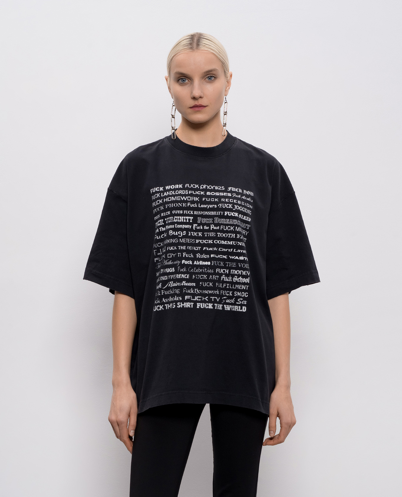 

Black T-shirt Fuj everything Vetements