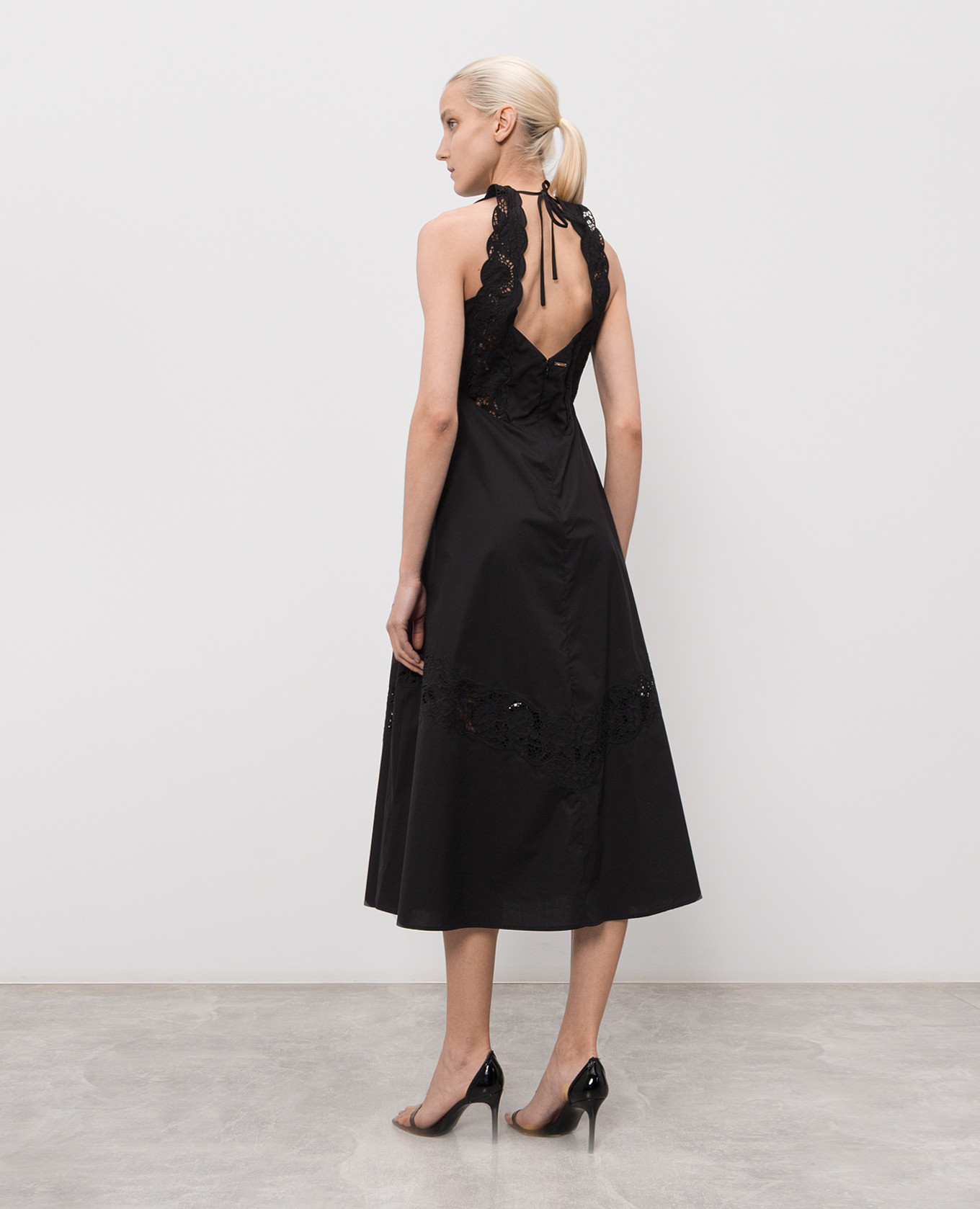 

Black dress with embroidery Twinset