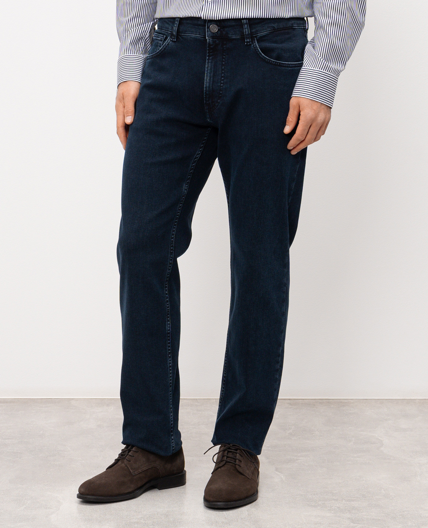 

Blue jeans with embroidered emblem Trussardi