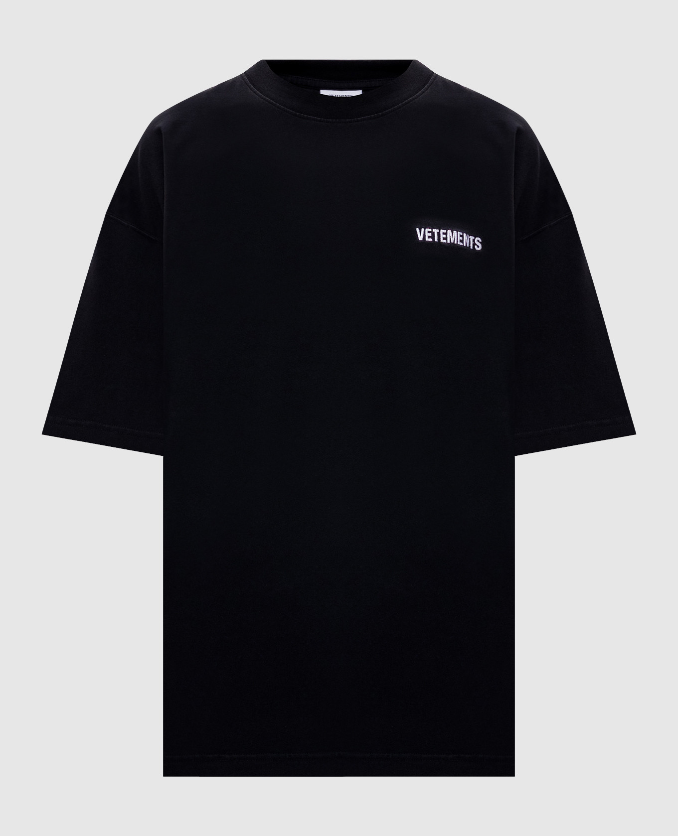 

Black T-shirt with embroidered logo Vetements