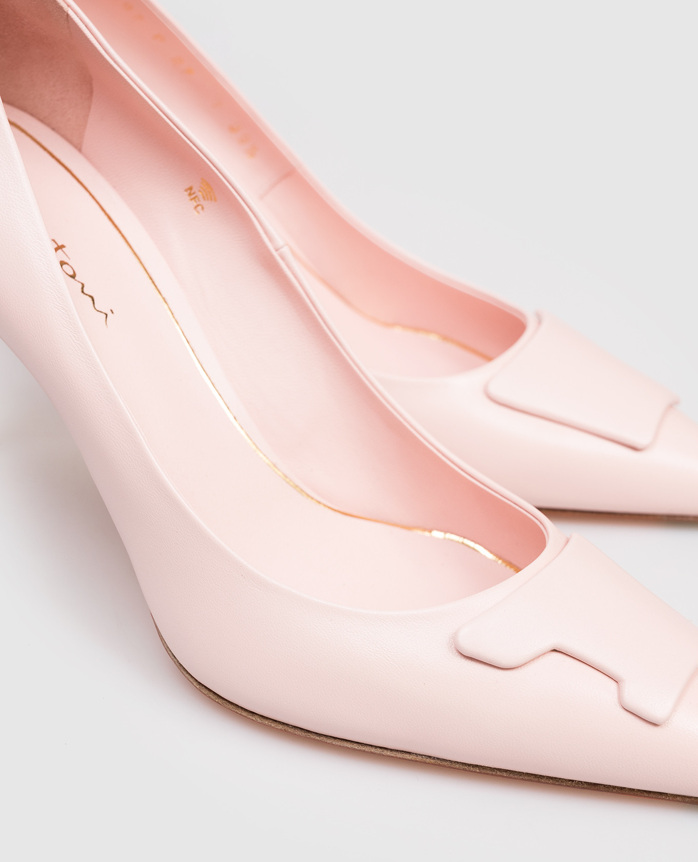 

Pink leather shoes Santoni