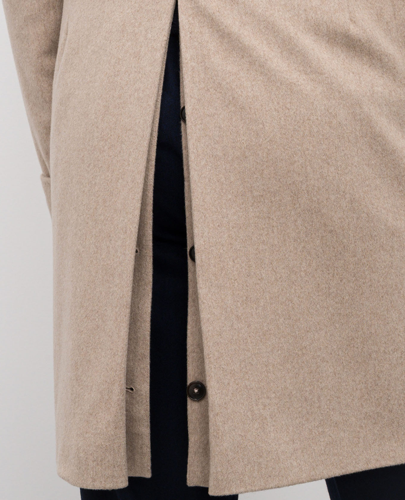 

Capolavoro beige double-breasted wool coat Pini Parma