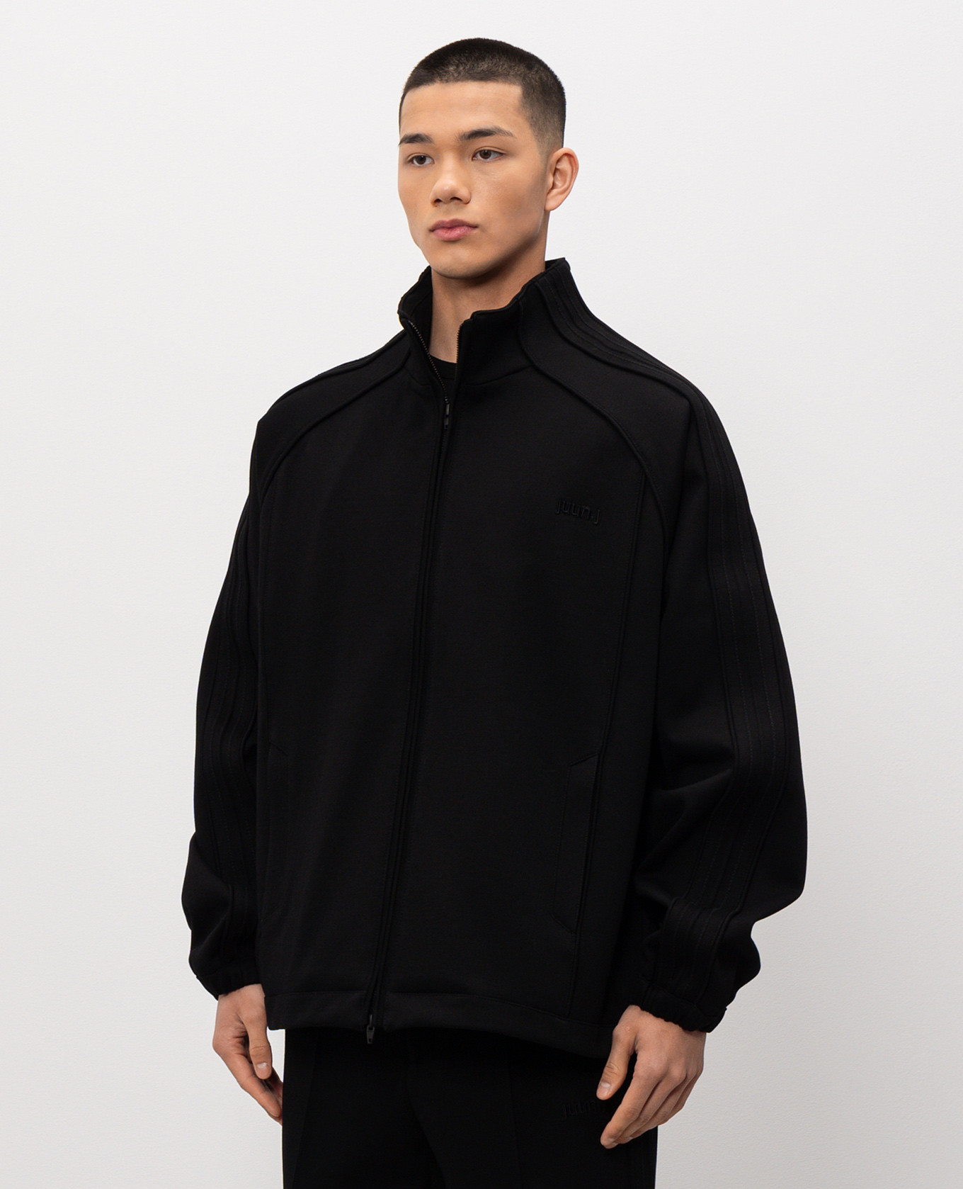 Black sports jacket with logo embroidery Juun.j 3
