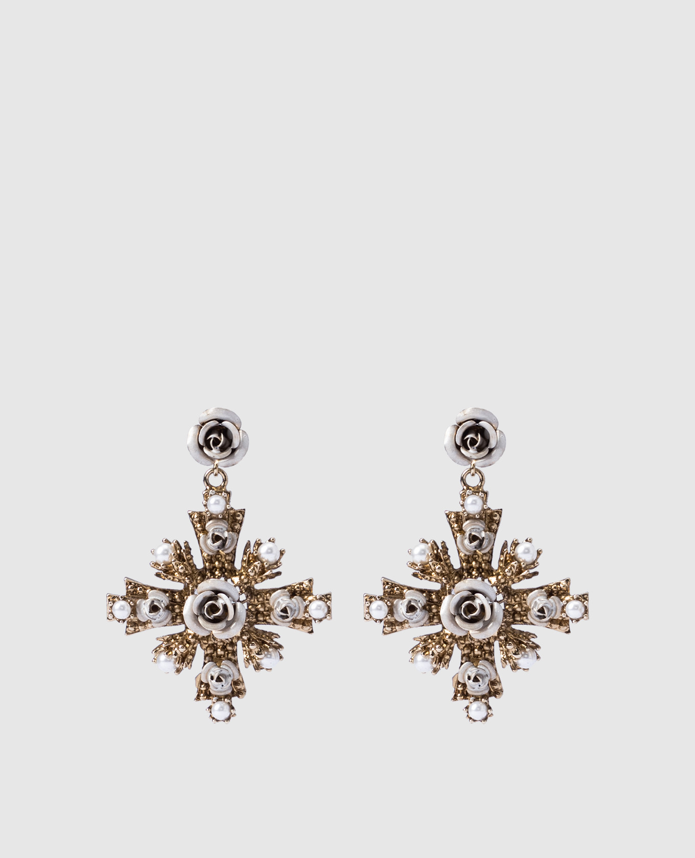 Gold earrings with beads