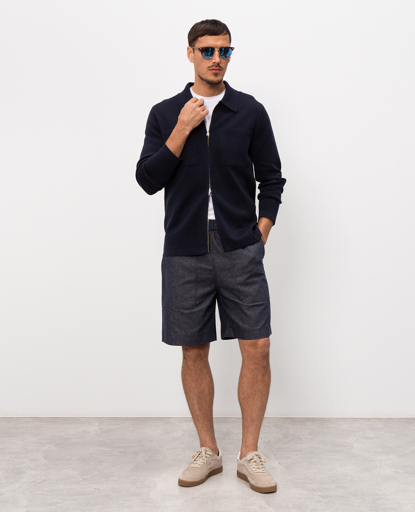 

Blue linen shorts CAPOBIANCO