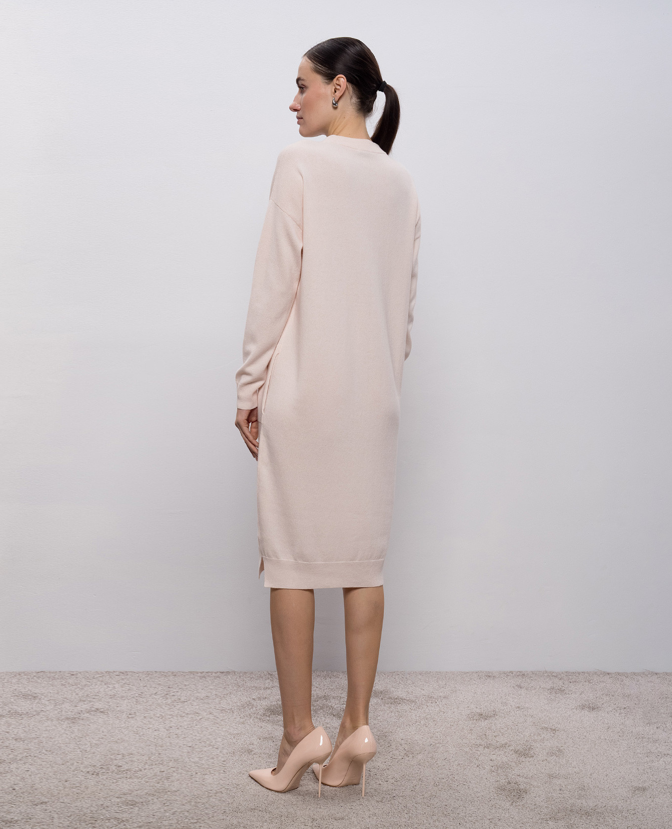 

Pink dress made of wool, silk and cashmere Peserico