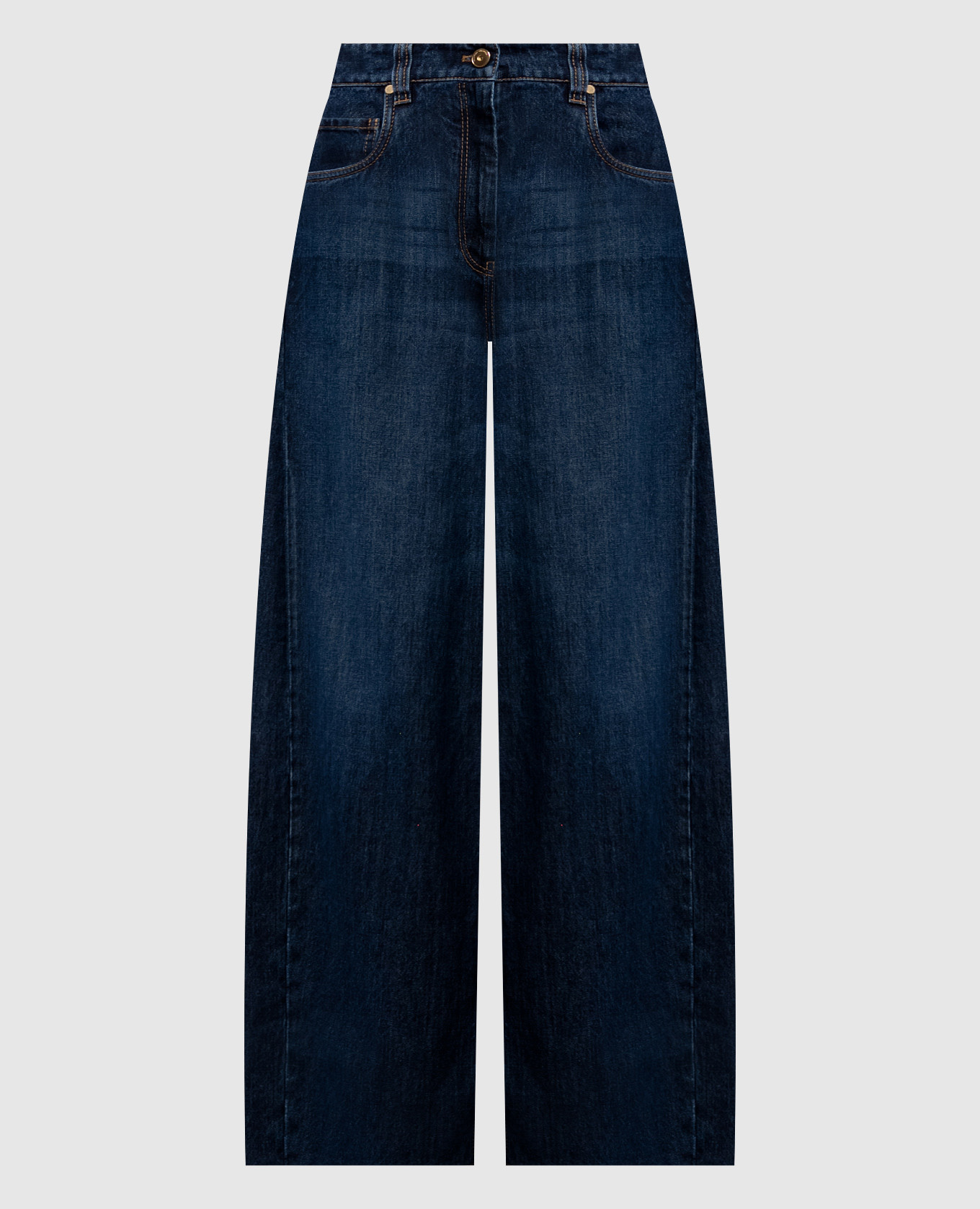 Blue jeans with a monil chain