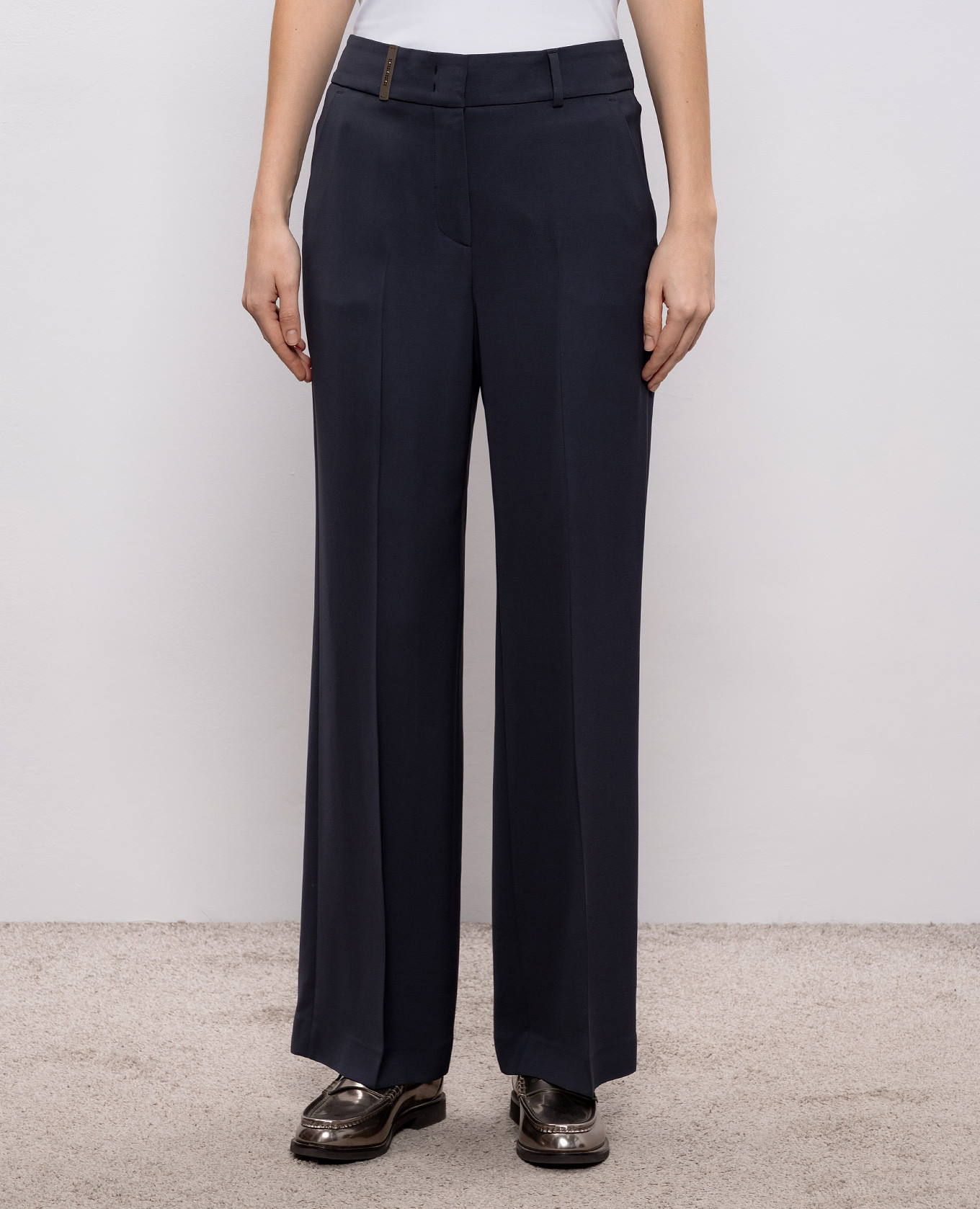 

Blue pants with brand patch Peserico