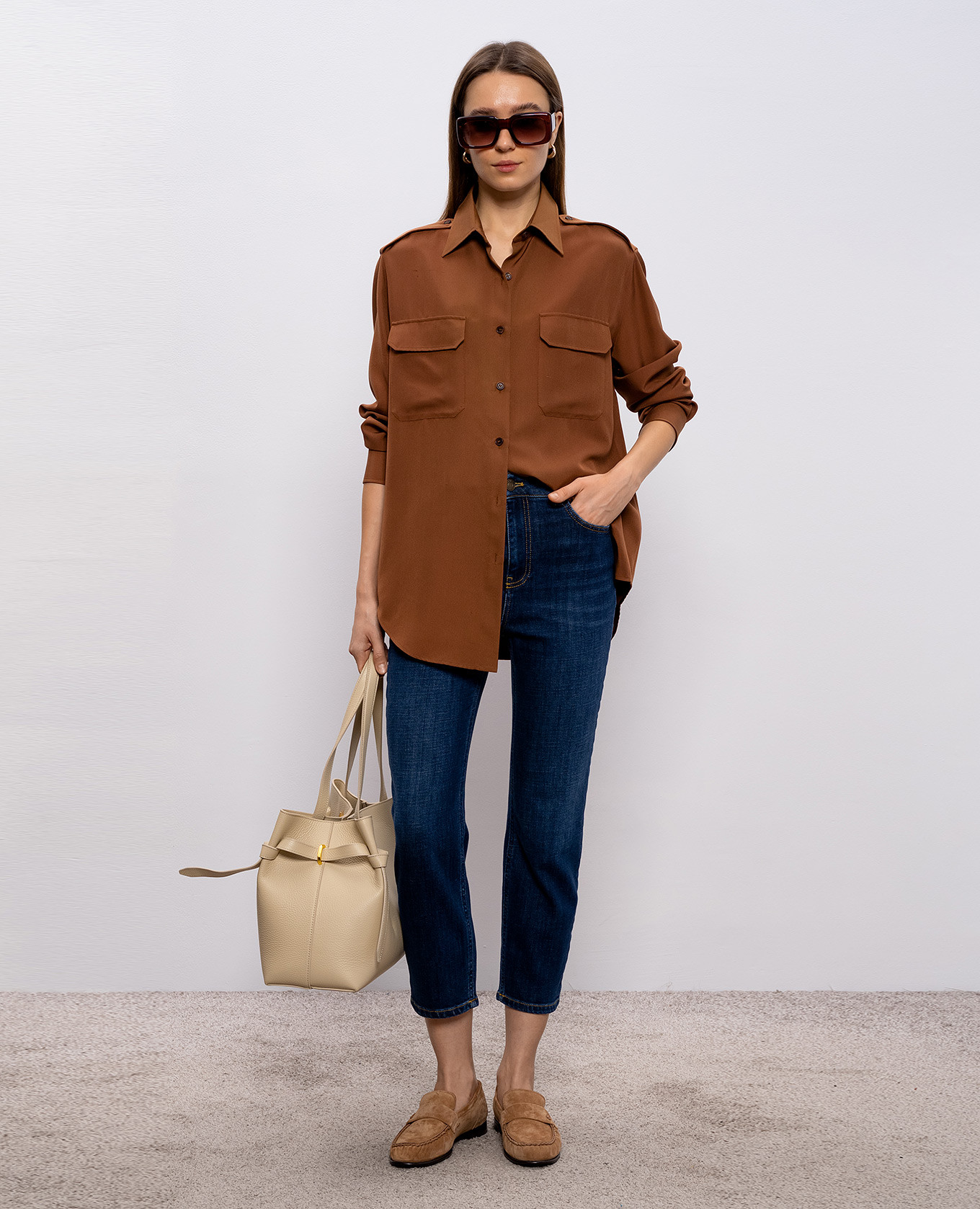 

Blue cropped jeans with logo patch Twinset