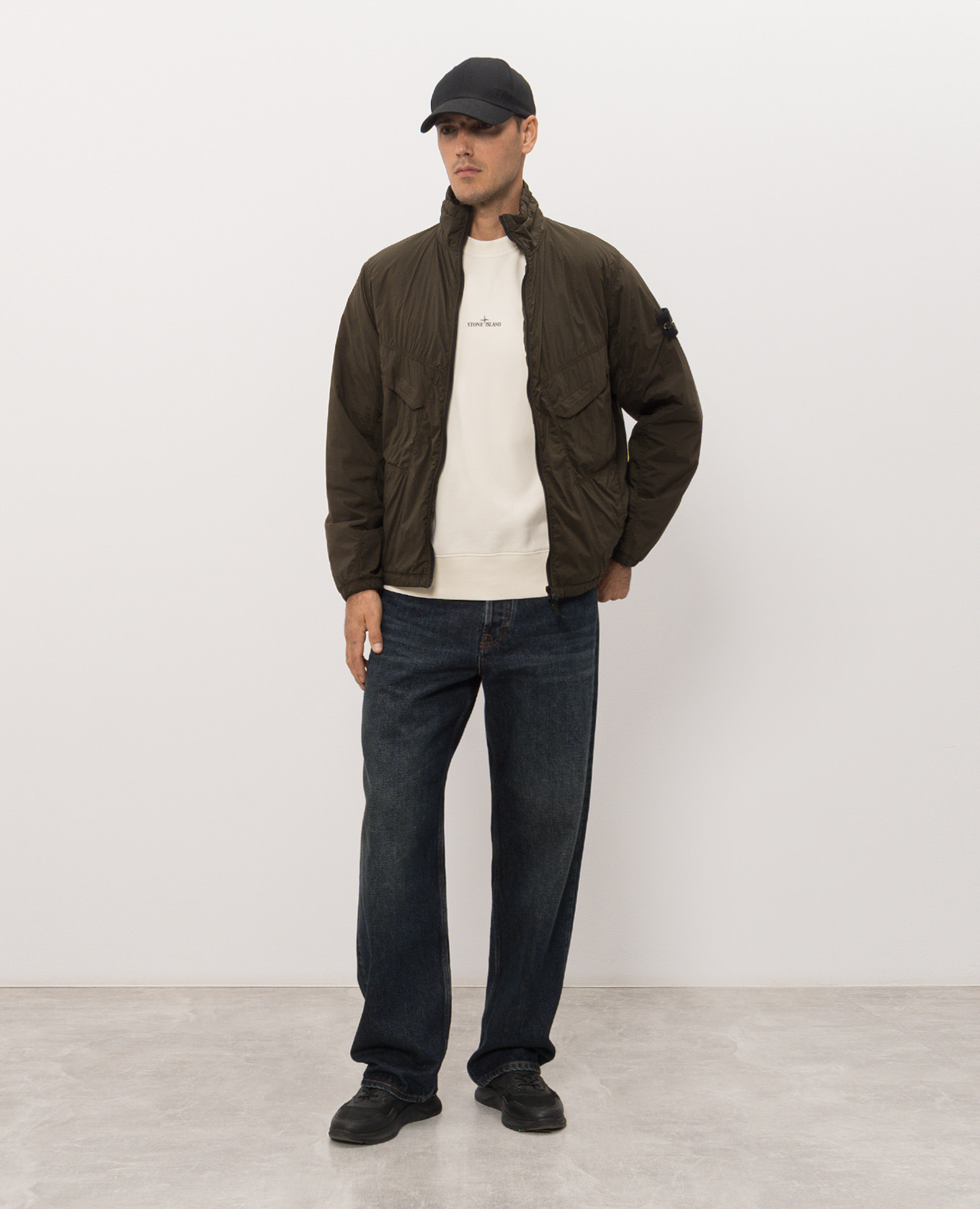 Green jacket with logo patch Stone Island 2
