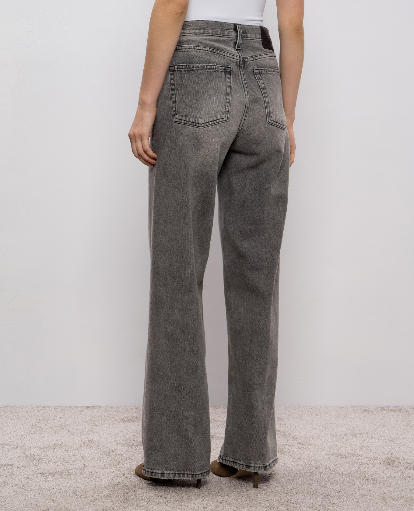 

Gray jeans with a worn effect Ballantyne, Grey