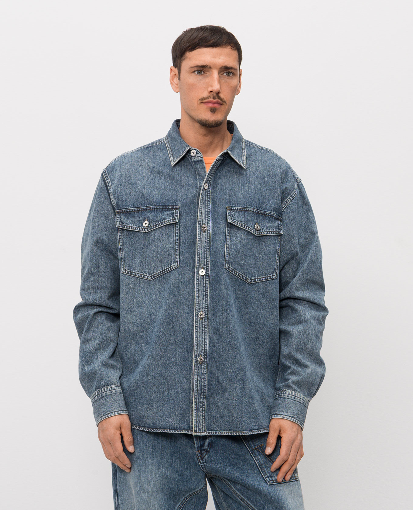 Blue denim shirt with patch JW Anderson 3