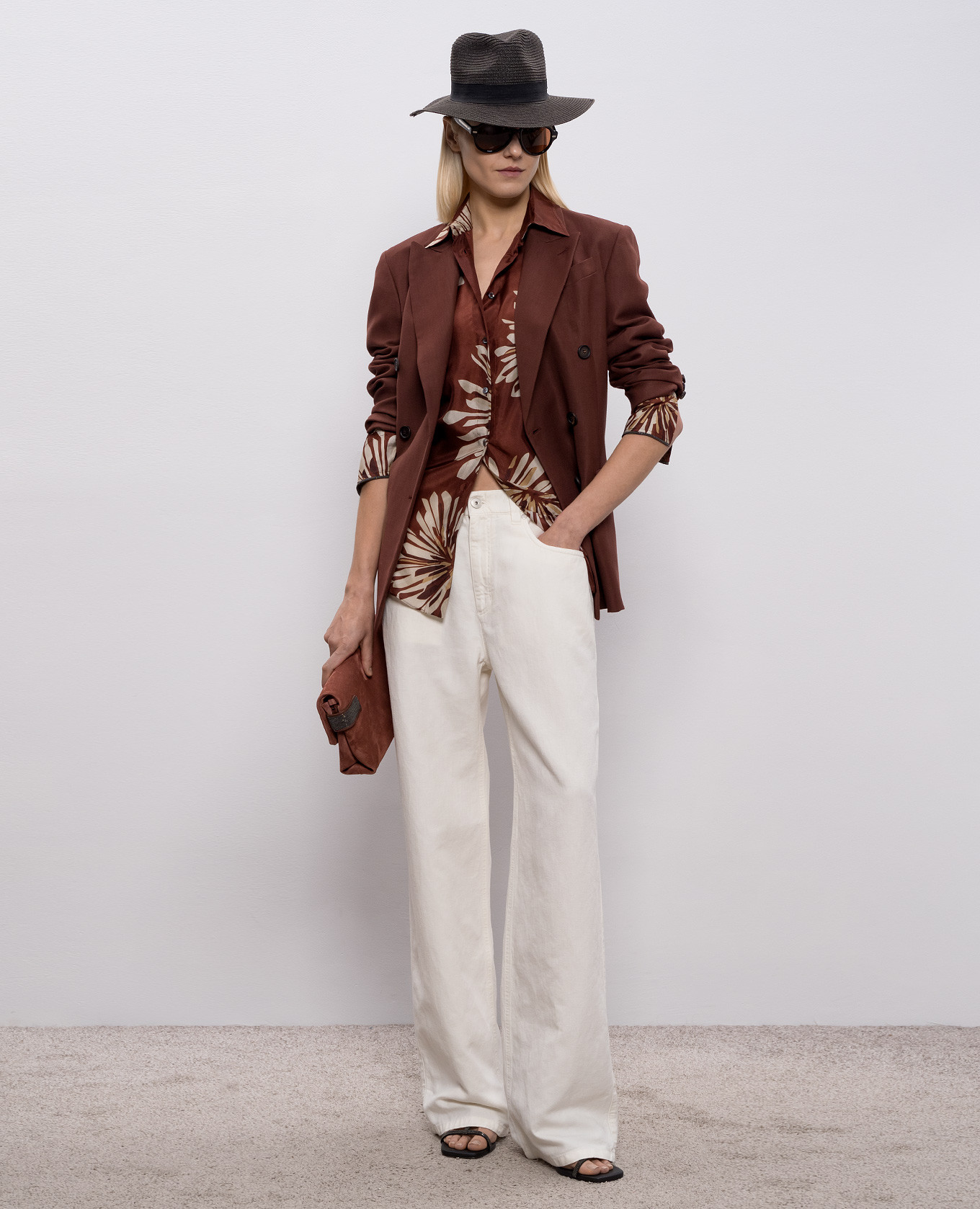 

White jeans with linen Brunello Cucinelli