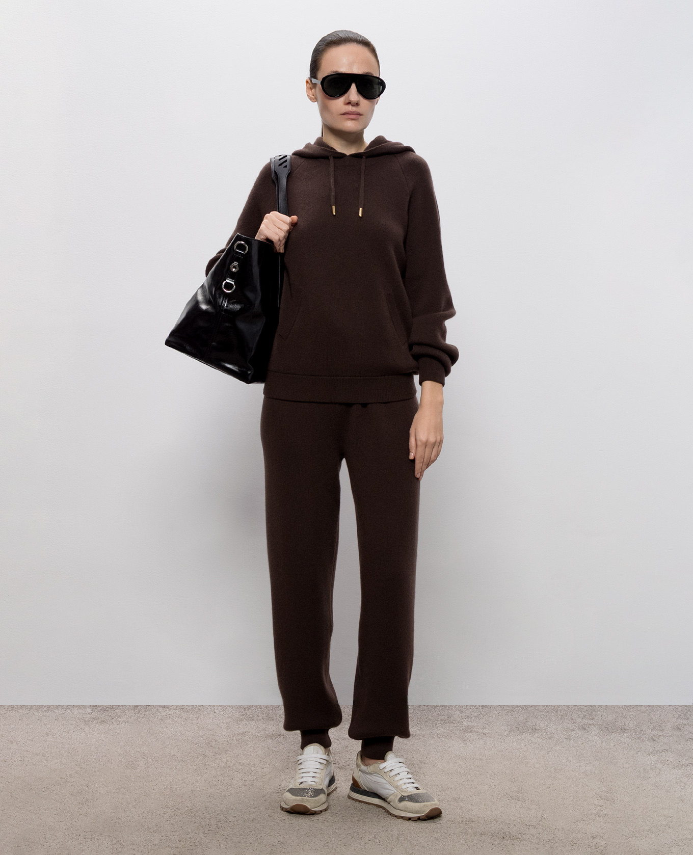 Brown tracksuit Babe Pay Pls 2
