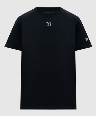 Black T-shirt