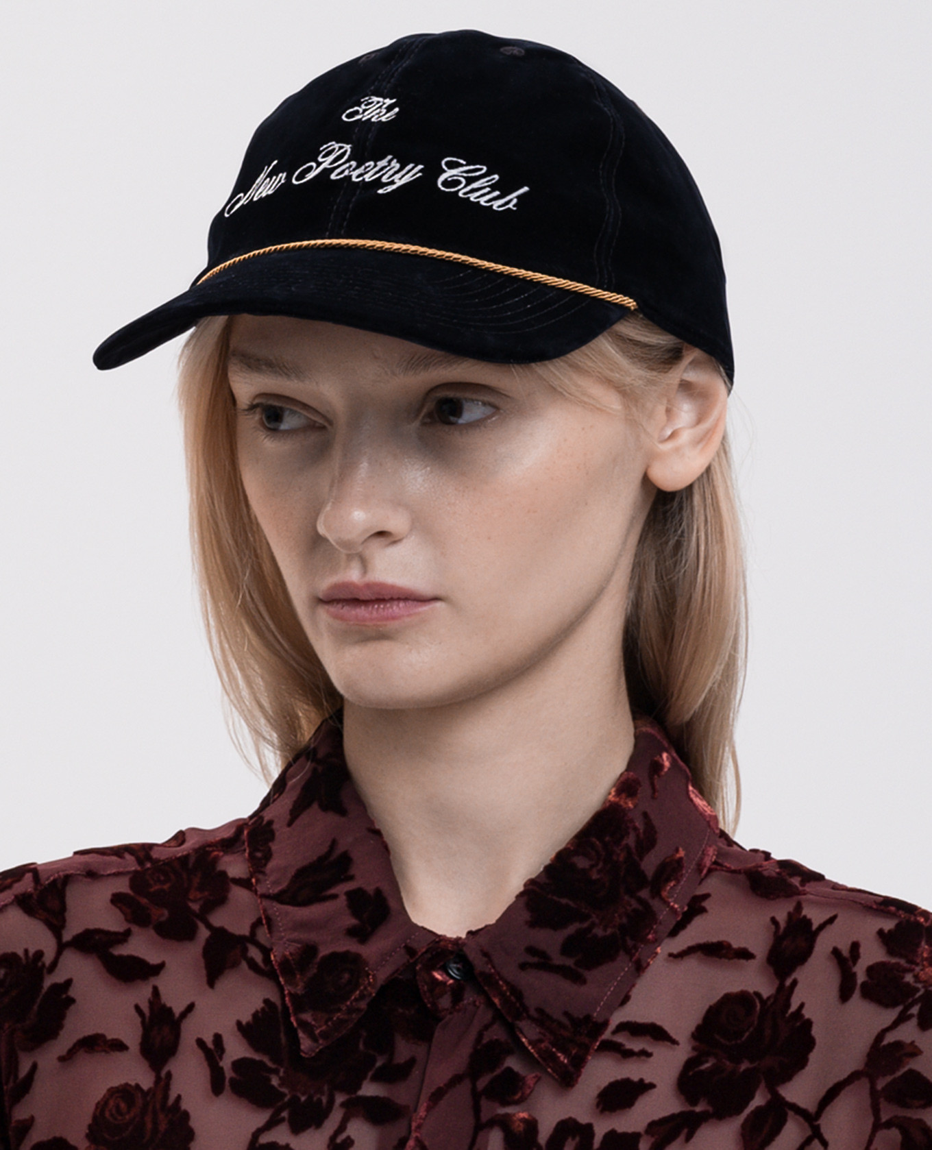 Tem blue velvet cap Ann Demeulemeester 2