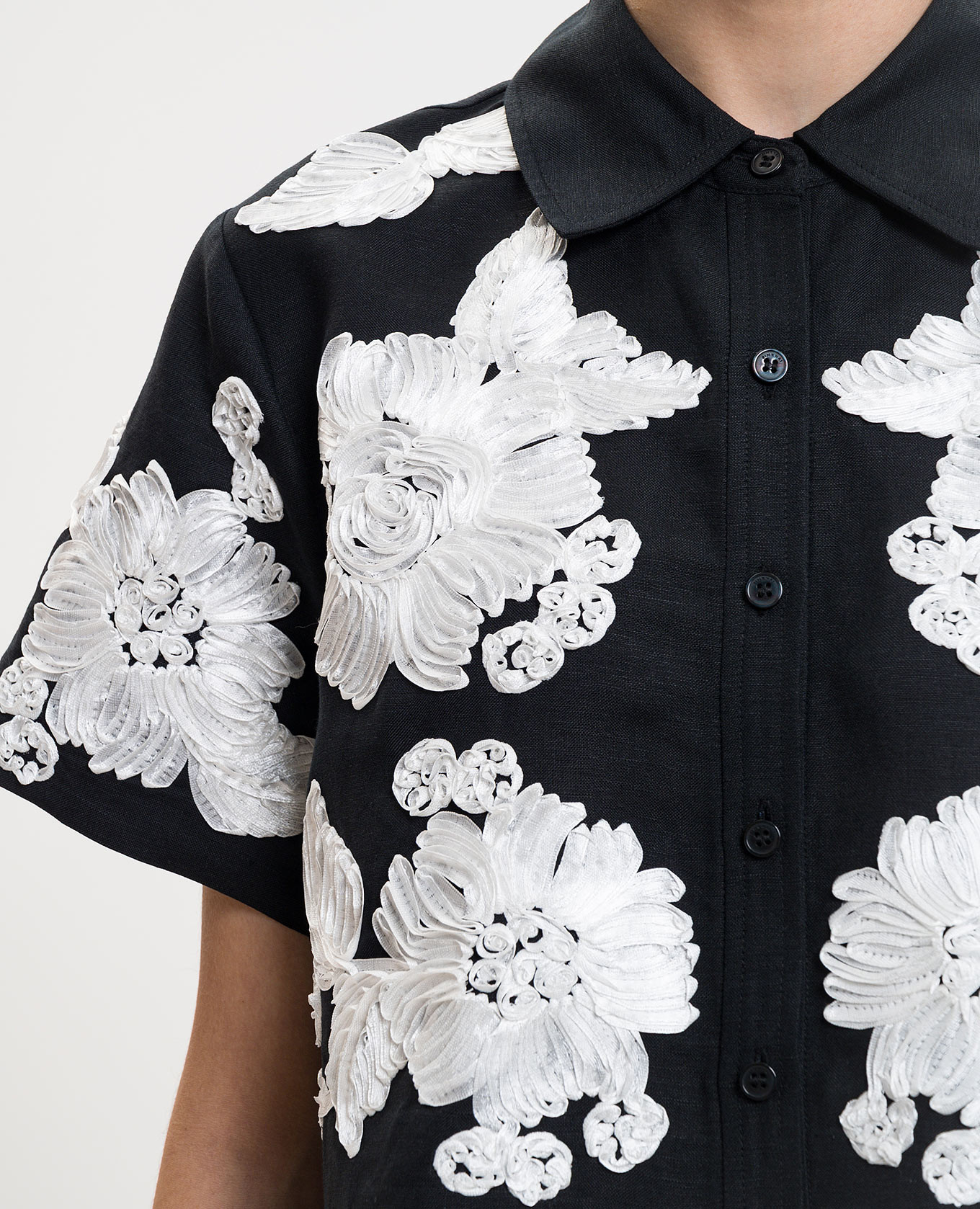 

Callie Soutache Black Linen Cropped Shirt Simkhai