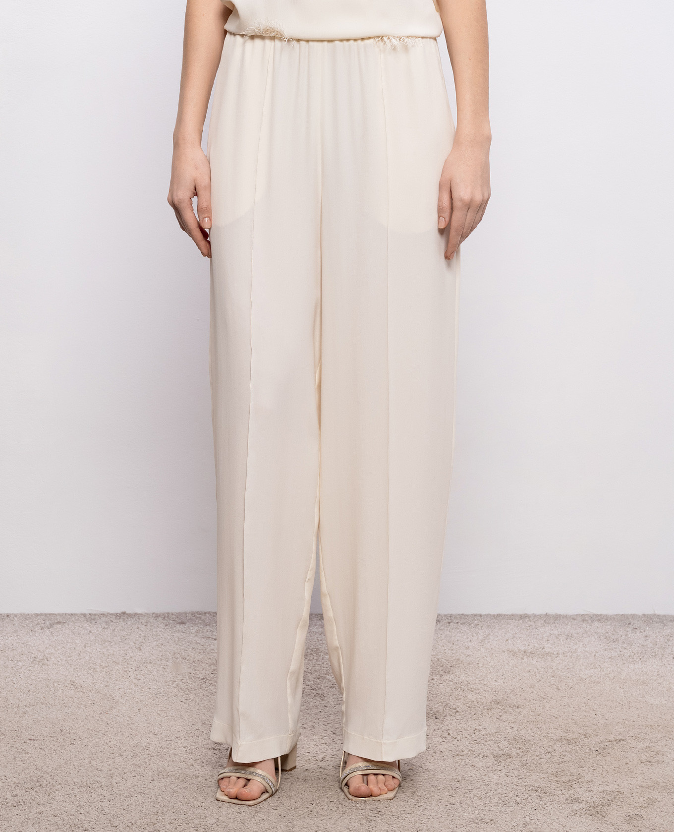 

Ivory silk pants with monil chain Fabiana Filippi, Beige