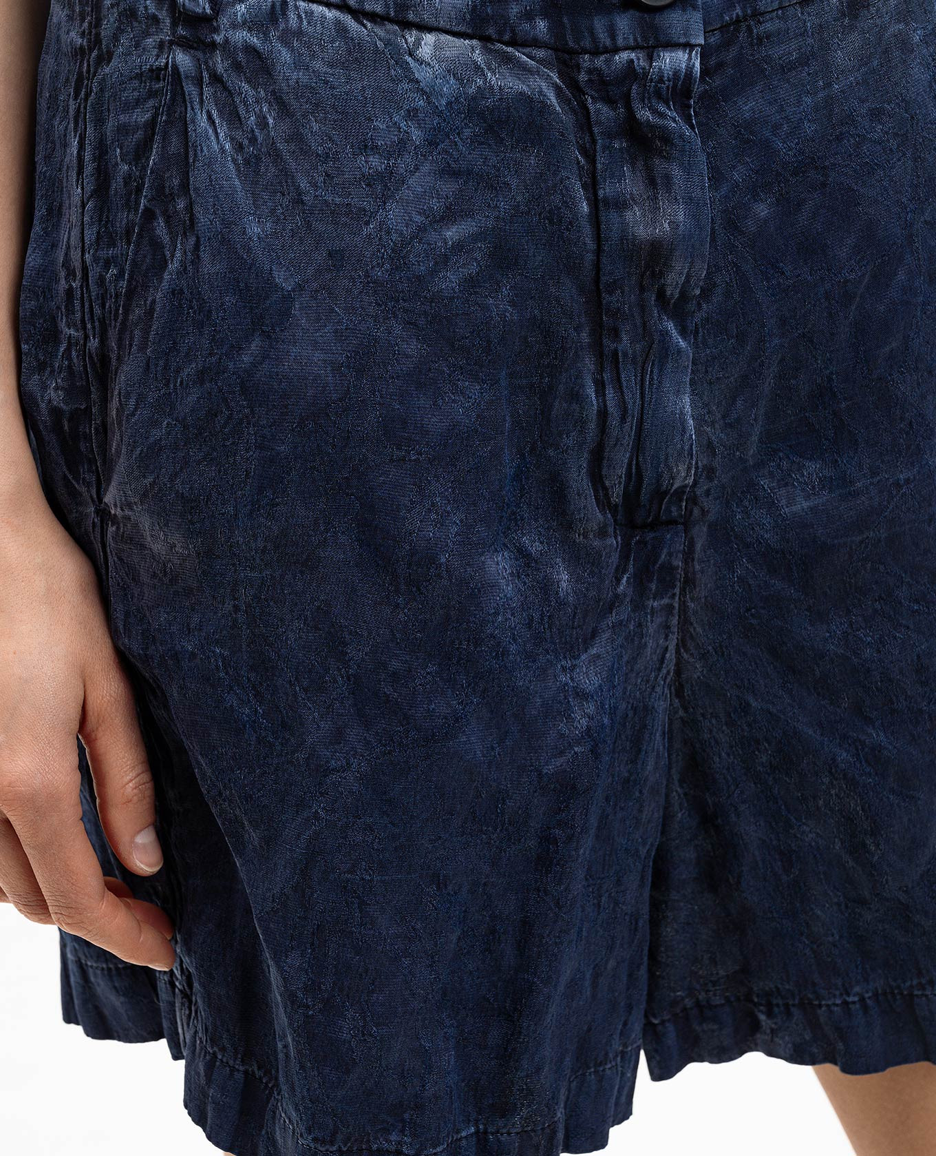Blue shorts with woven pattern Masnada 5