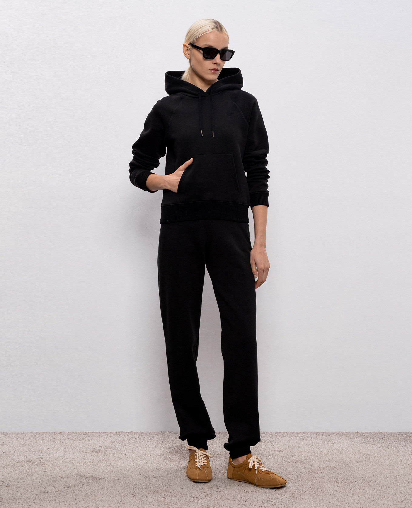 

Black insulated hoodie with monogrammed silk Tom Ford