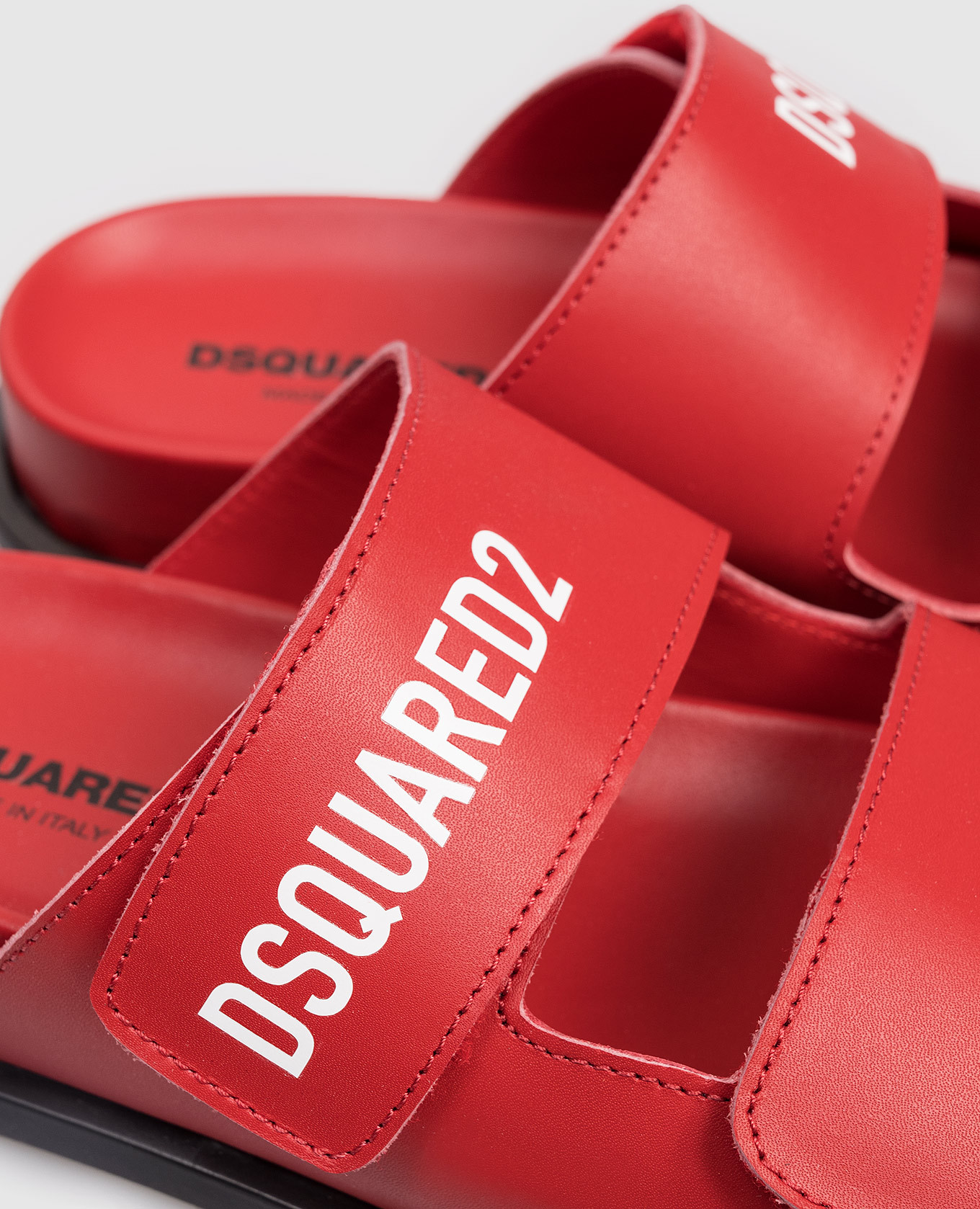 

Children's red leather flip-flops with logo DSQUARED2