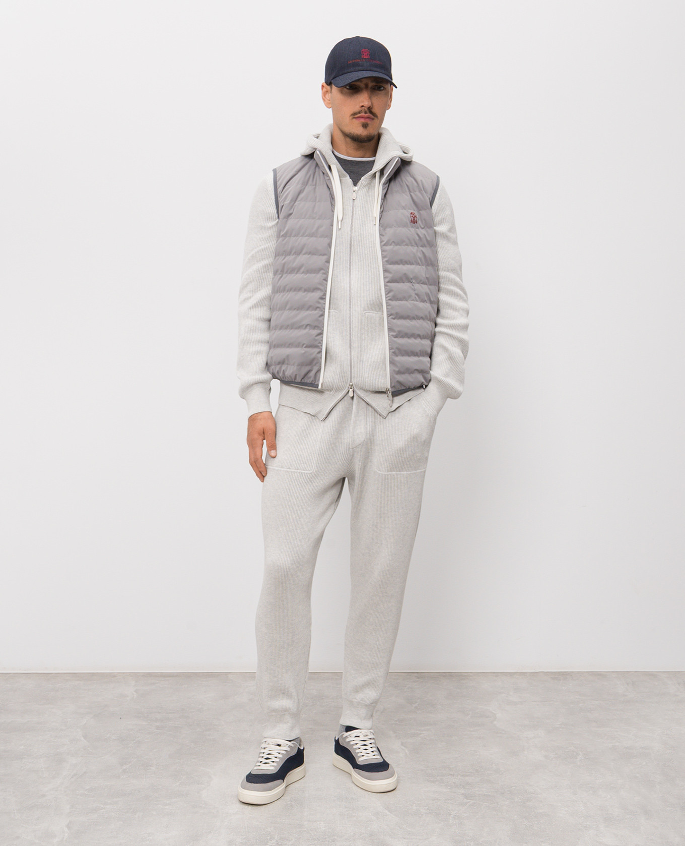 

Gray T-shirt Brunello Cucinelli, Grey