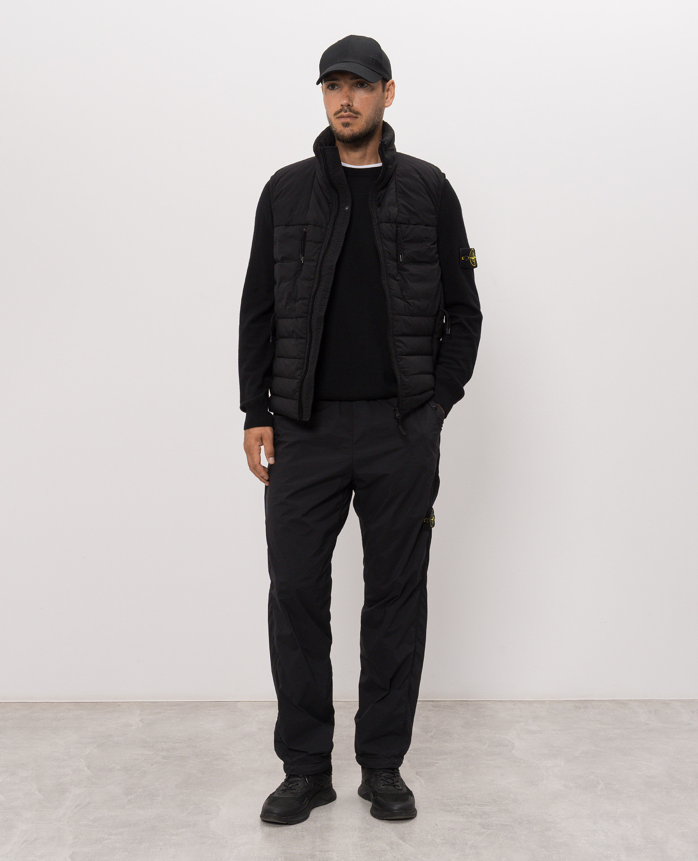 Black down vest Stone Island 2