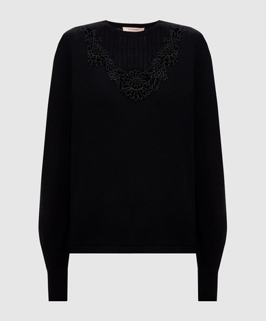 Pull noir à dentelle