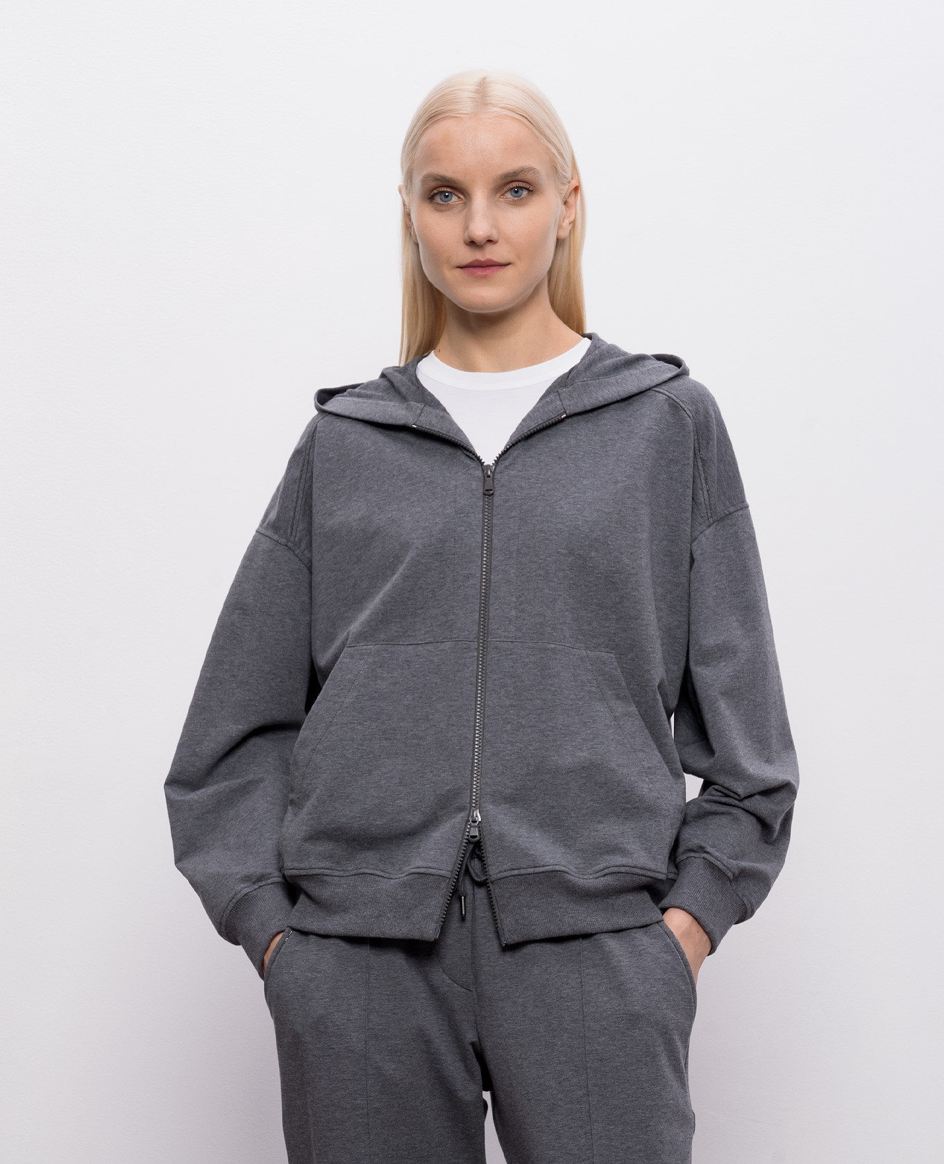 

Grey sports jacket with monil chain Brunello Cucinelli