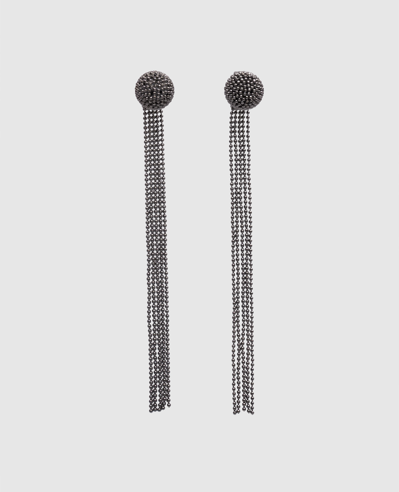 

Black earrings with a monil chain Peserico