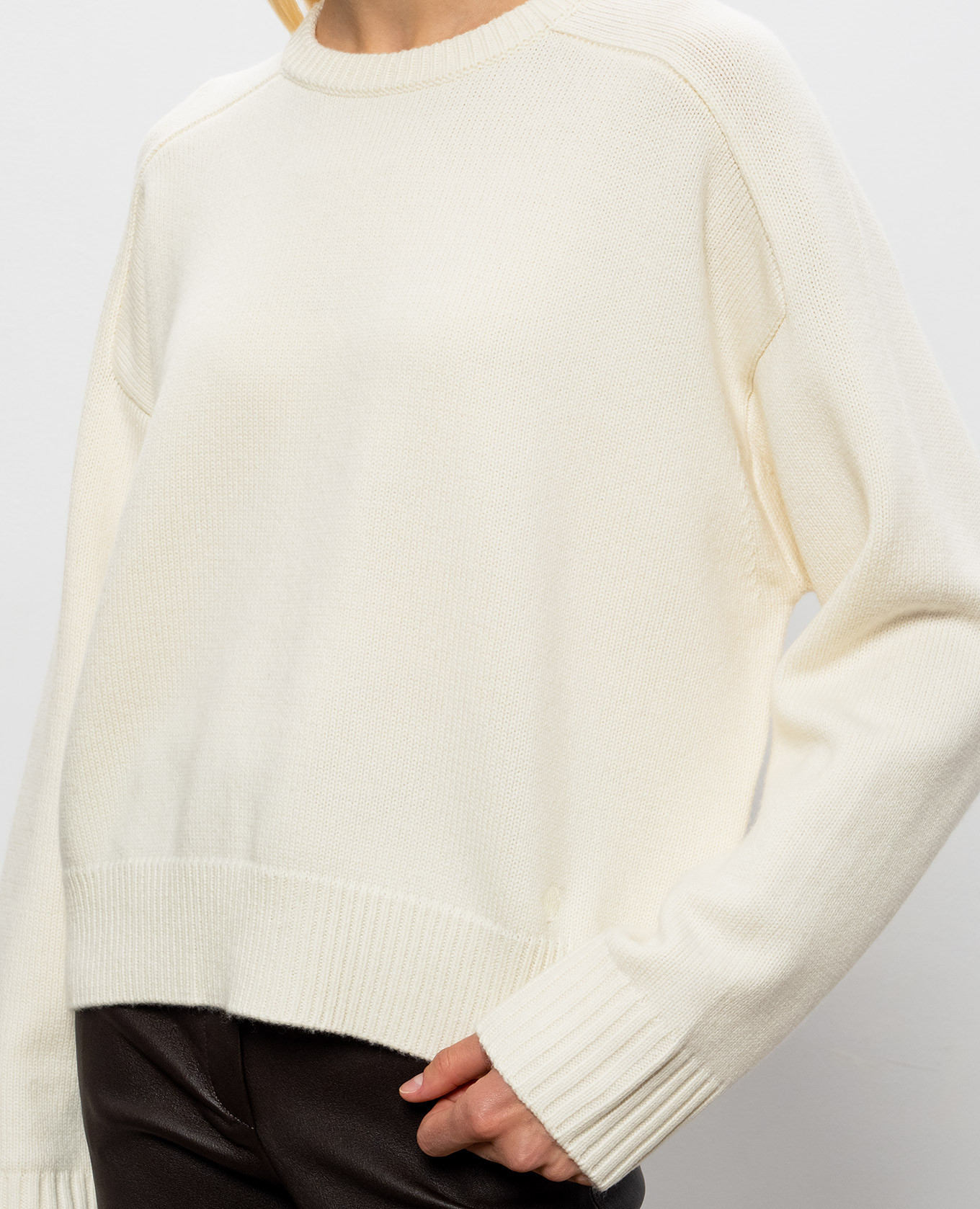 Breha wool and cashmere sweater in ivory Loulou de Saison 5