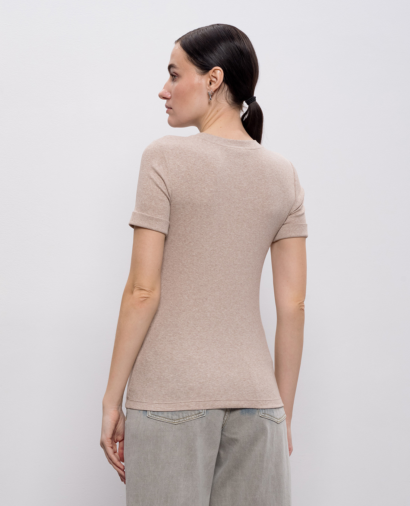 

Beige melange T-shirt with lapels Peserico