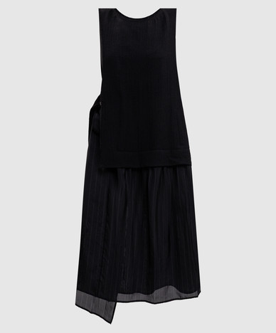 Schwarzes Kleid aus Wolle