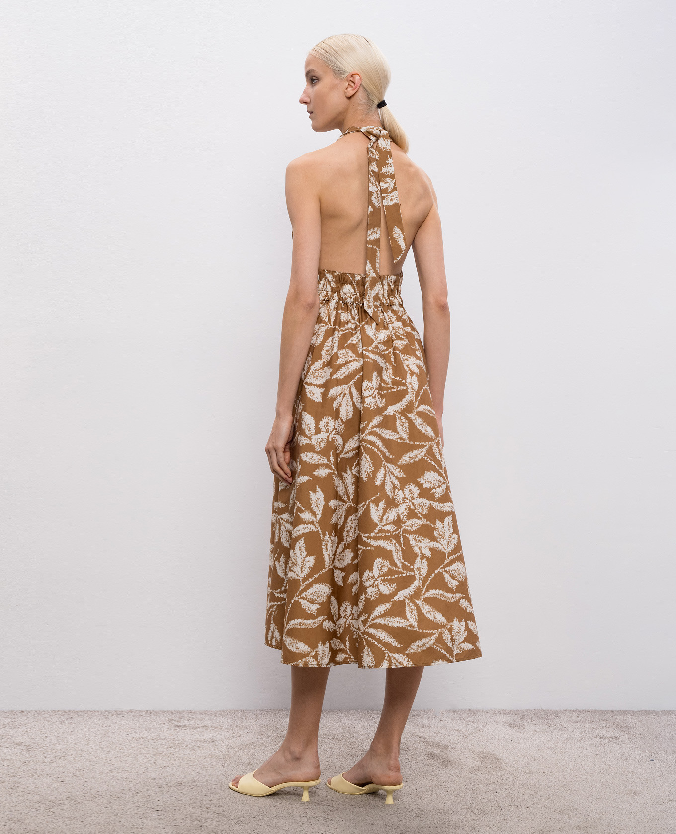 

Brown BELLA dress with an open back Max Mara