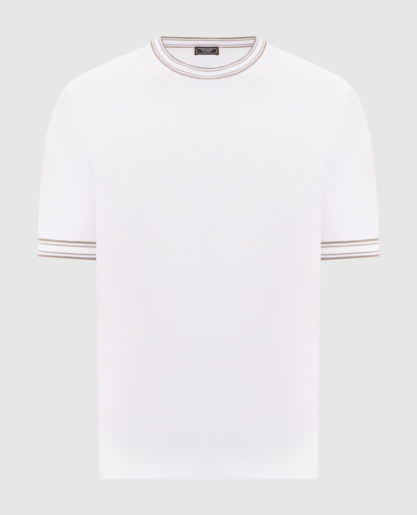 White t-shirt with edging