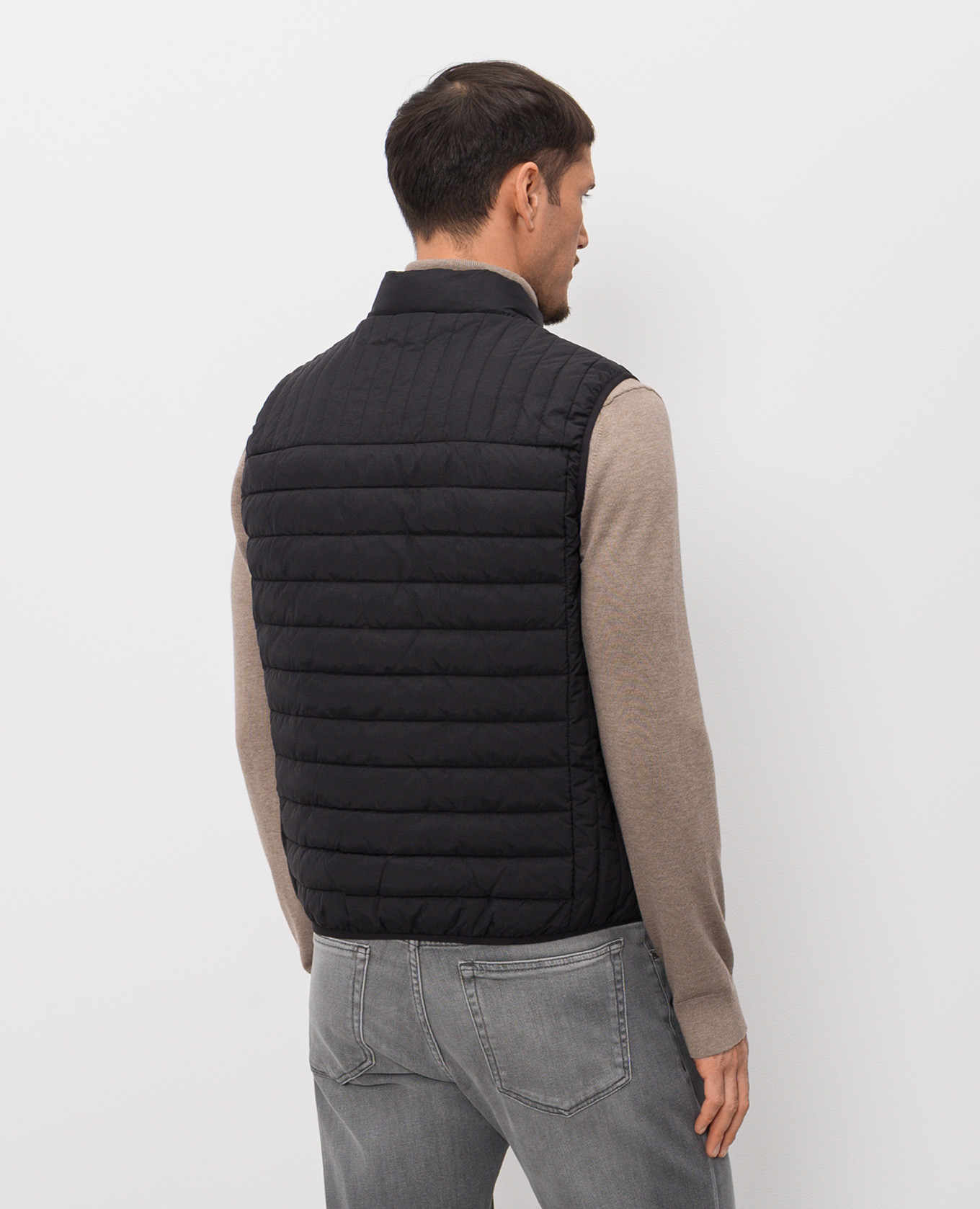 Black quilted vest Trussardi 4