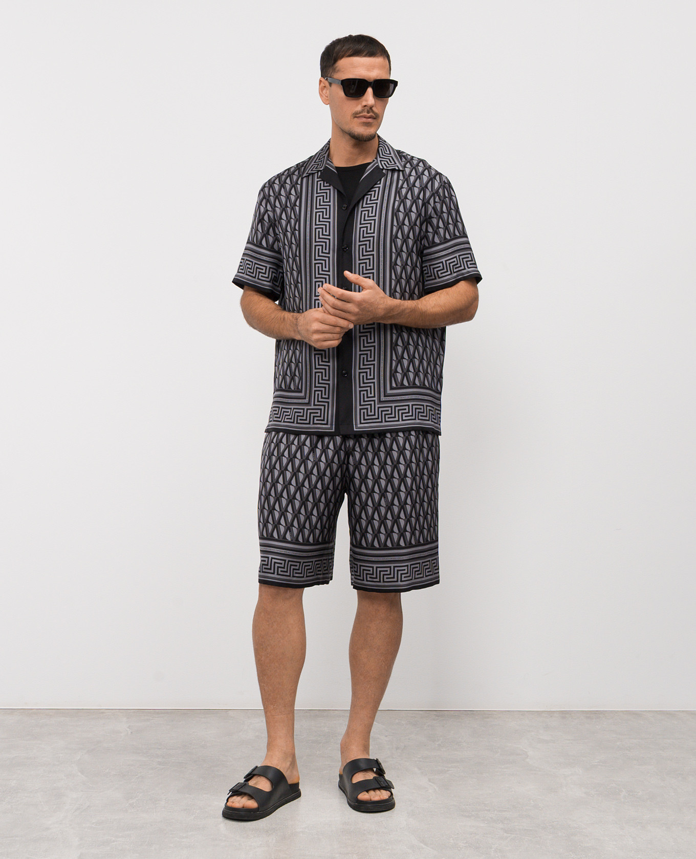 Black silk shorts with V Greca print Versace 2