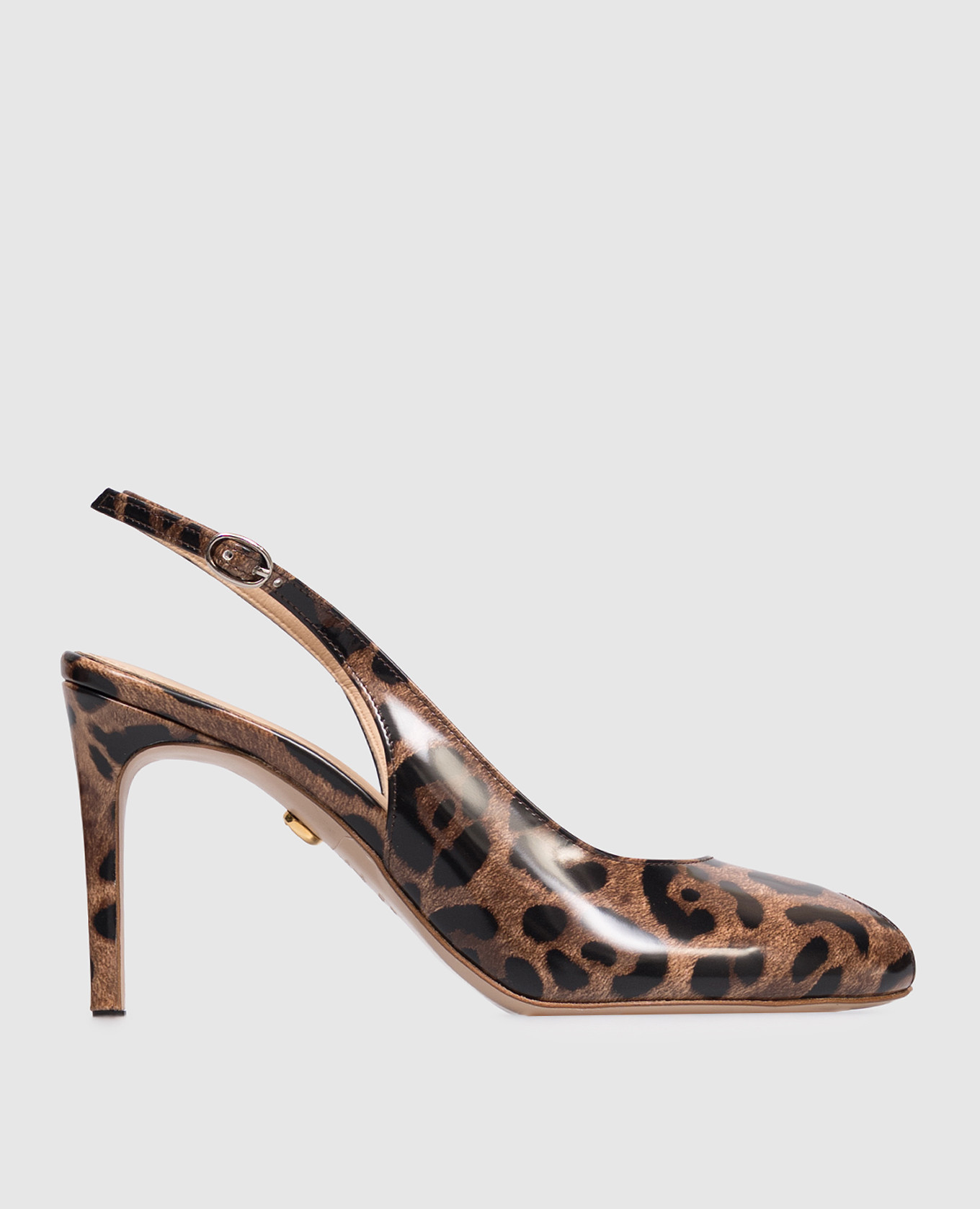 Patent leather slingbacks in leopard print