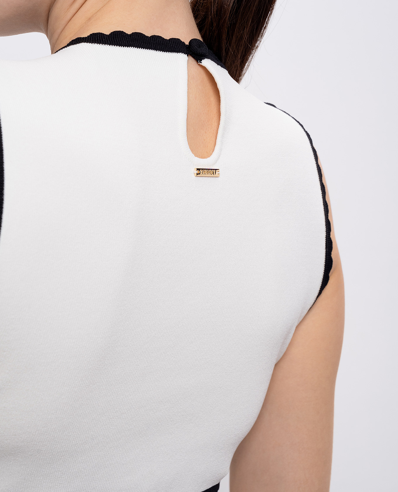 

Midi dress with a figure-hugging neckline Twinset, Black