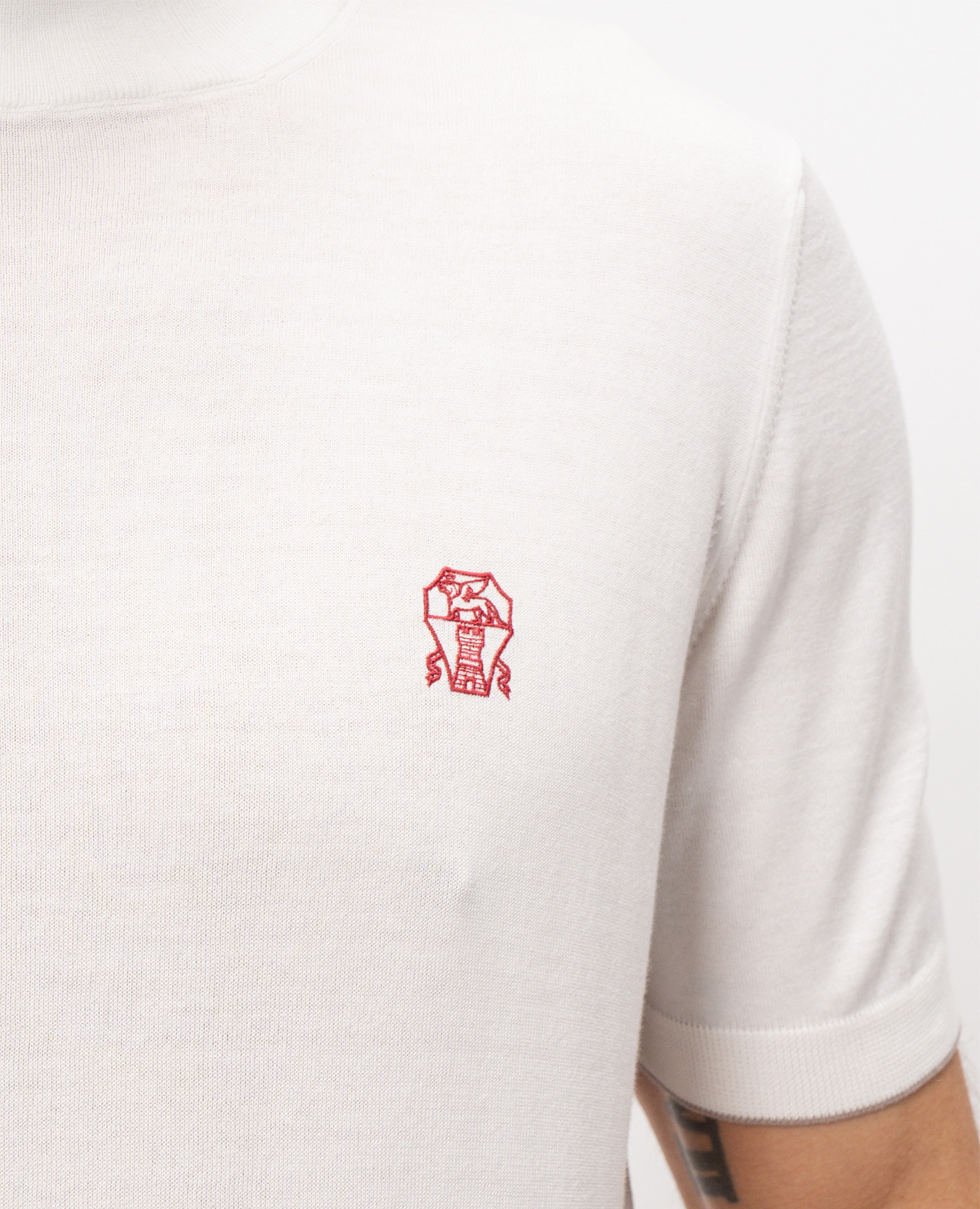

White T-shirt with embroidered emblem Brunello Cucinelli