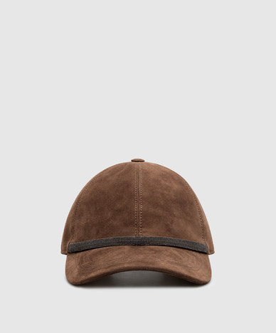 Braune Wildlederkappe mit Monil-Kette