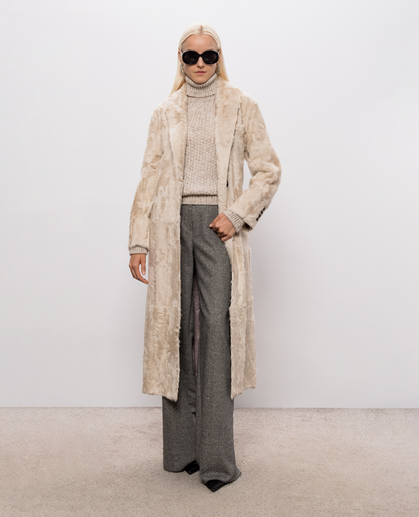 Beige alpaca wool sweater Ermanno Scervino Life 2