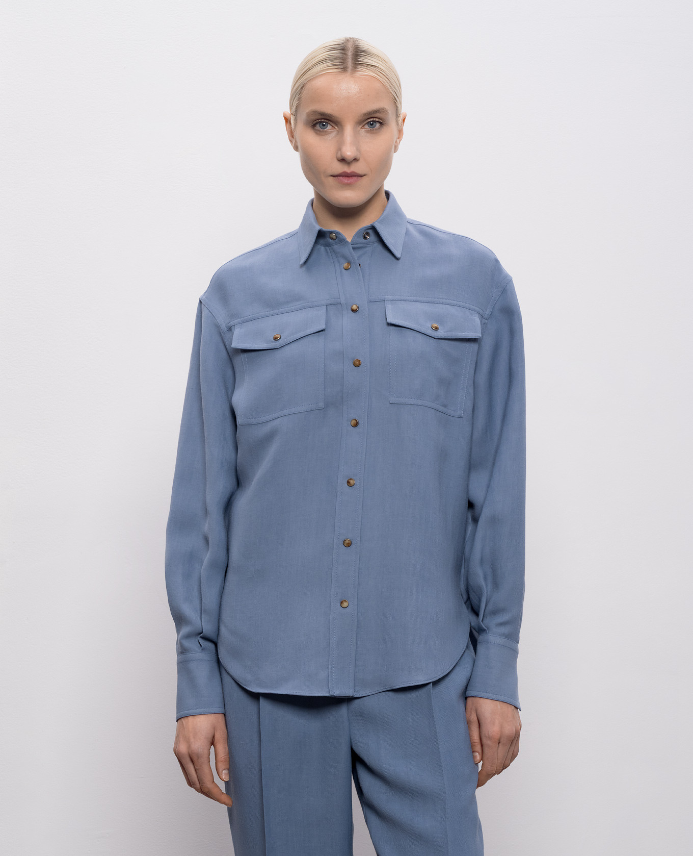 

Blue shirt with linen Brunello Cucinelli